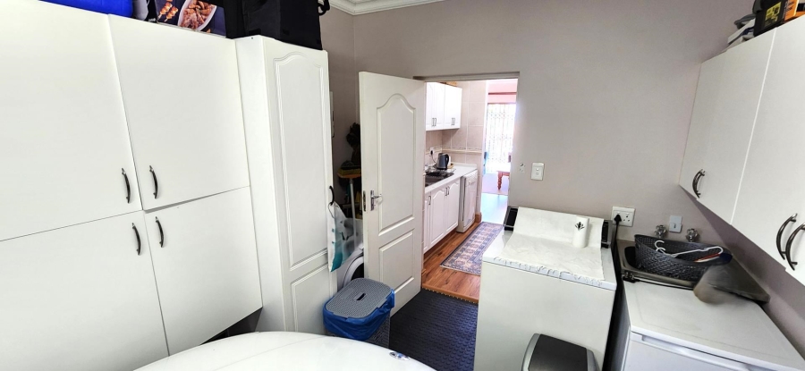 3 Bedroom Property for Sale in Seemeeu Park Western Cape